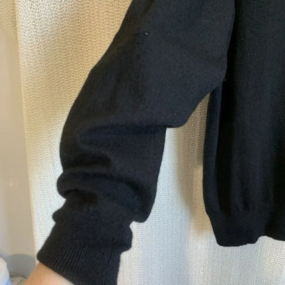 Peter Millar Men's Sweater Large Black Merino Wool Knit Long Sleeve V-Neck